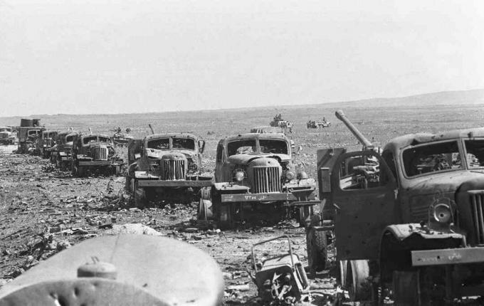 Hancur konvoi Suriah di Dataran Tinggi Golan, 1973.