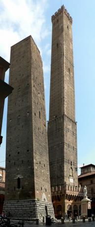 Menara Bologna