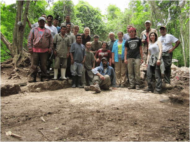 Kru Lapangan 2011 di Blue Creek