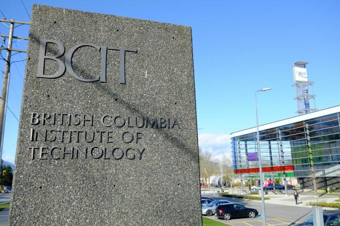 Institut Teknologi British Columbia