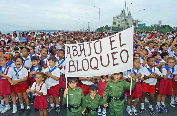 Demonstrasi Kuba menuntut kembalinya Elián