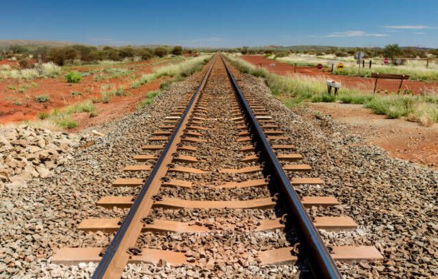 Jalur kereta api milik pribadi untuk keperluan pertambangan yang dioperasikan oleh Rio Tinto