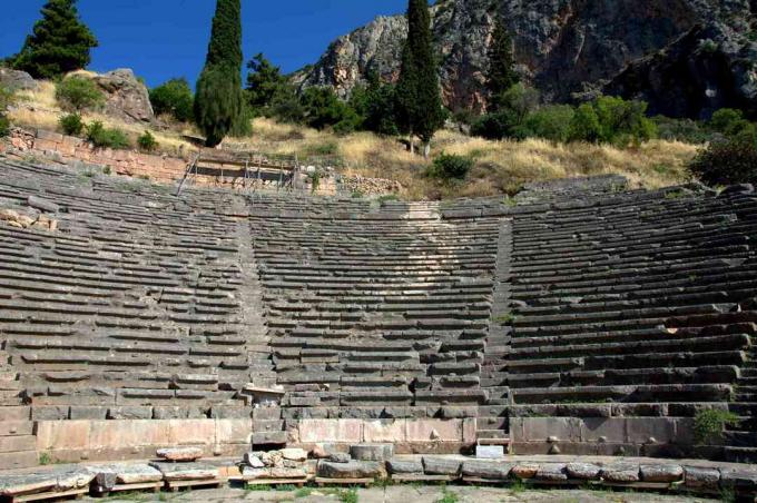 Teater situs arkeologi Delphi