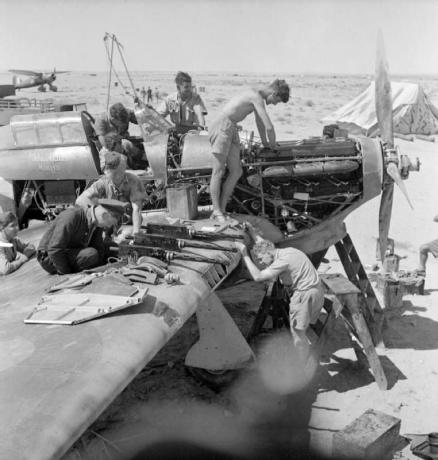 Hawker Hurricane di Afrika Utara